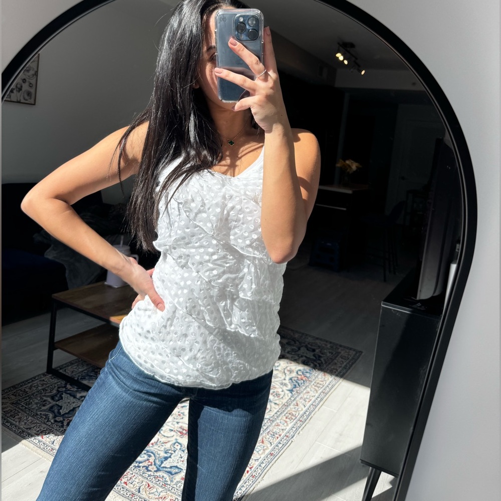 Elegant White Sleeveless Top